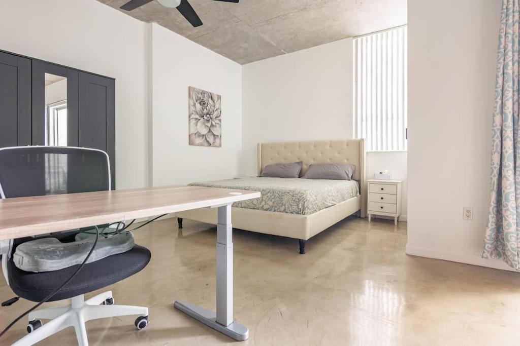 1Br Loft In Downtown With Bay View And Workspace Miami Esterno foto