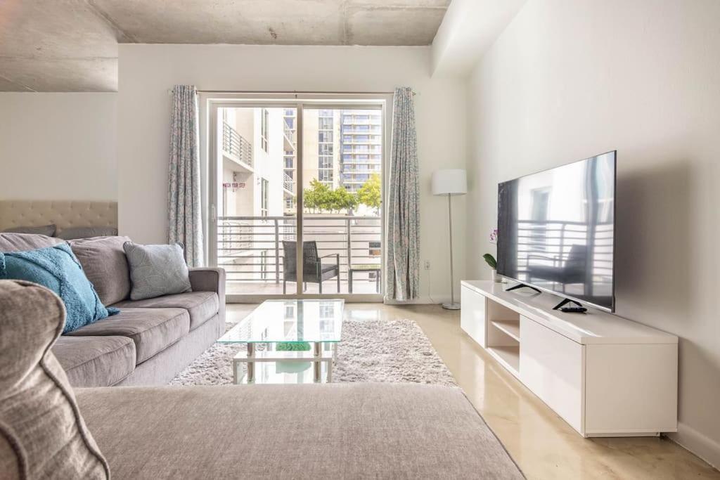 1Br Loft In Downtown With Bay View And Workspace Miami Esterno foto