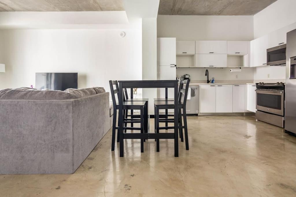 1Br Loft In Downtown With Bay View And Workspace Miami Esterno foto