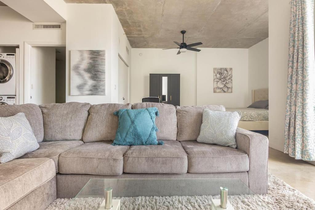 1Br Loft In Downtown With Bay View And Workspace Miami Esterno foto