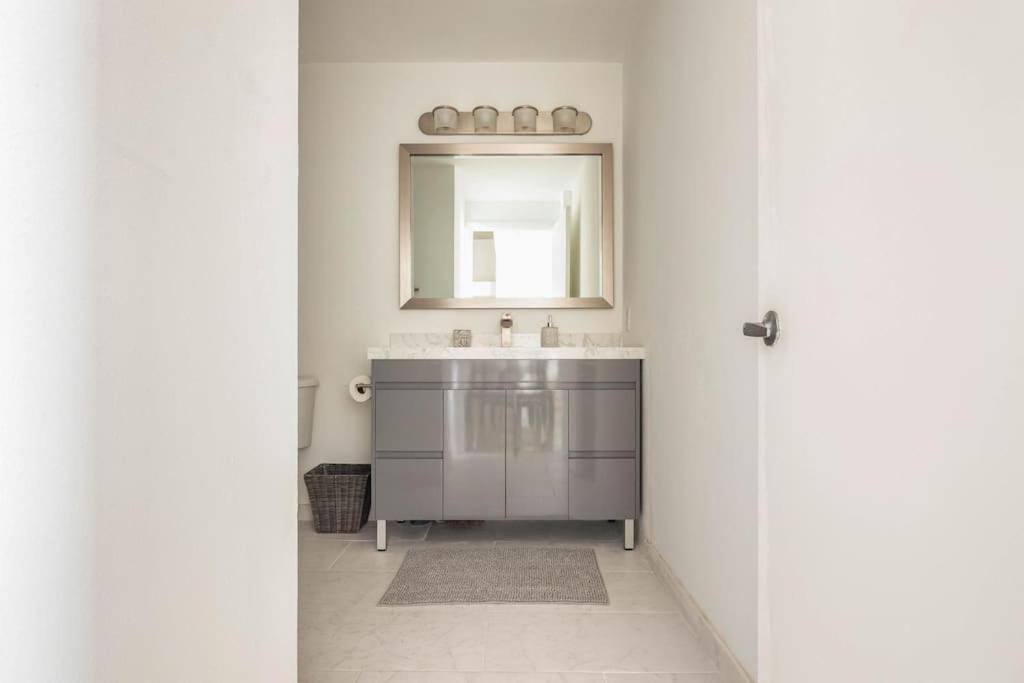 1Br Loft In Downtown With Bay View And Workspace Miami Esterno foto